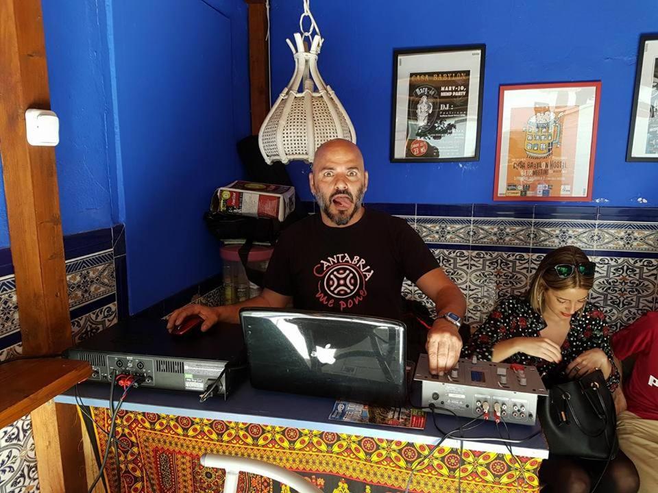 Casa Babylon Backpakers Hostel Málaga Buitenkant foto